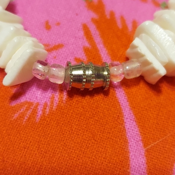 White Shell Anklet - Picture 3 of 3